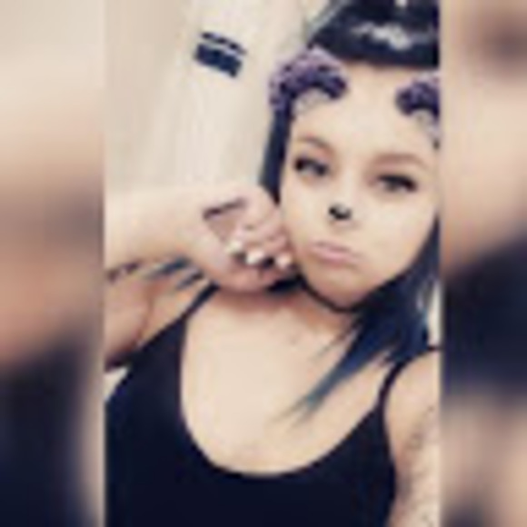 Meet your Posher, Shelby - Picture 1 of 1